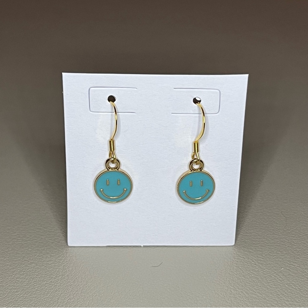 Smiley Face Charm Earrings - 18k Gold Plated